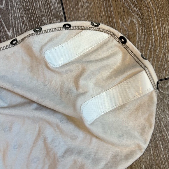 Nested Bean Weighted Swaddle - Picture 5 of 6